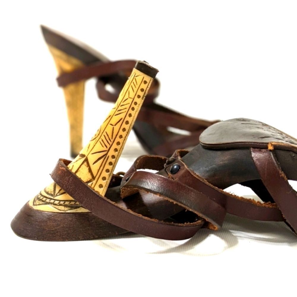 Stephane de Raucourt Strappy Wooden Heels - Picture 5 of 9